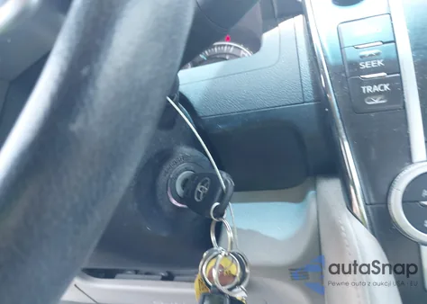 2012 Toyota Camry Xle z USA, uszkodzony, nr VIN 4T4BF1FK8CR205084